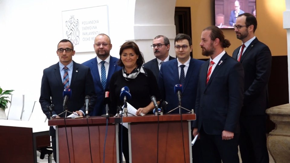 Tvůrci Pražské výzvy k informační odpovědnosti